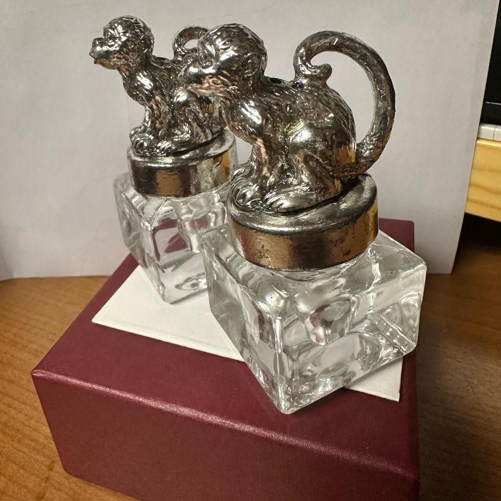 Arthur Court Salt and Pepper Shaker Pair - monkeys